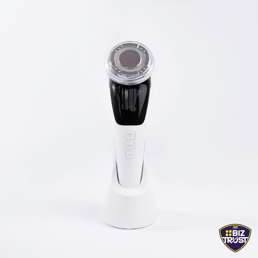 8-in-1 Beauty Device